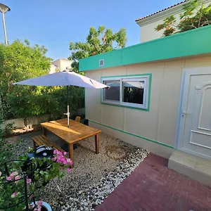 Bungalow 8 - Luxury 1-bedroom In Jvt Dubai